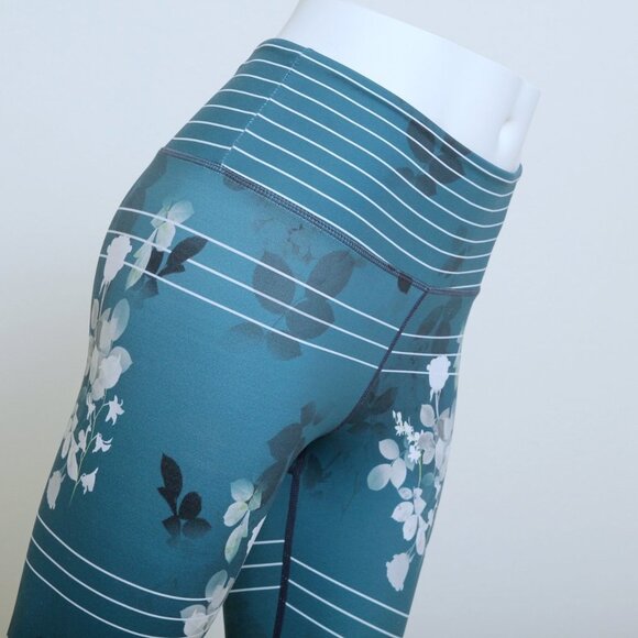 Zyia Floral Stripe Light n’ Tight Leggings Women S - Picture 7 of 13